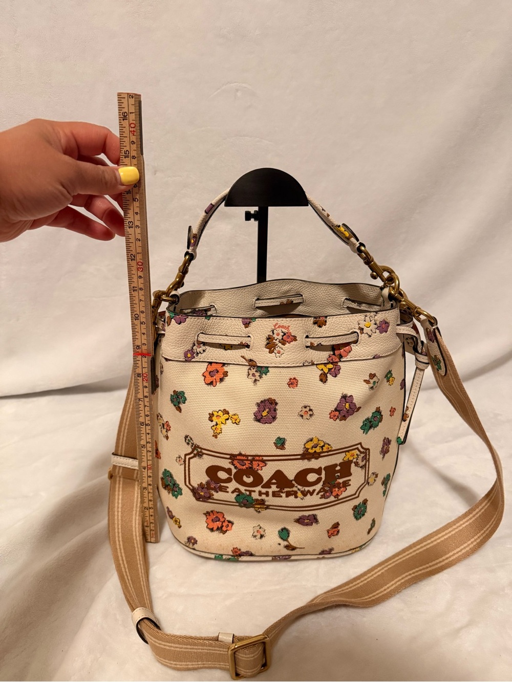 Coach Field Bucket Bag with Cross Stitch Floral Print - Chalk Multi - Picture 3 of 16